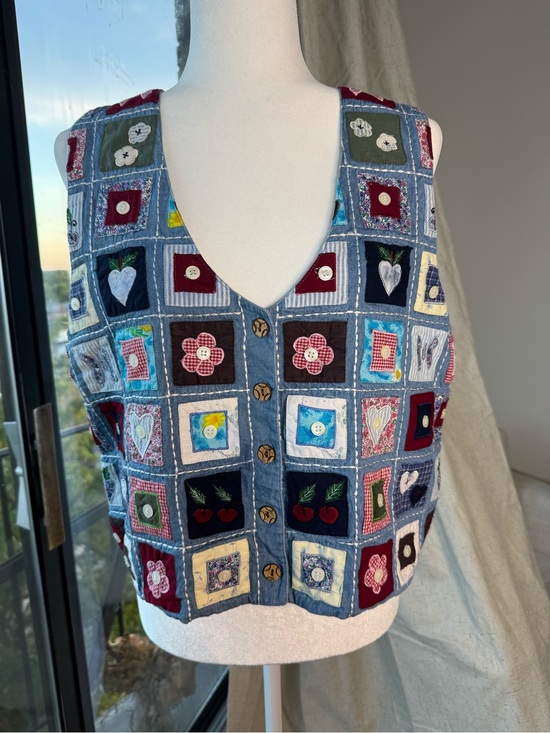 Vintage Tops - Vintage Patchwork Button-Front Vest in Blue with Multicolor Accents
